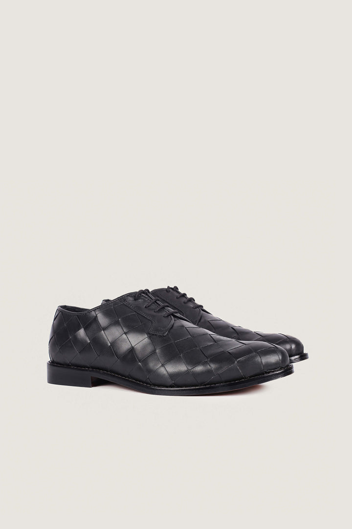 Step into Elegance: Men Roy Interlacing Formal Shoes for Timeless Style  - Novado